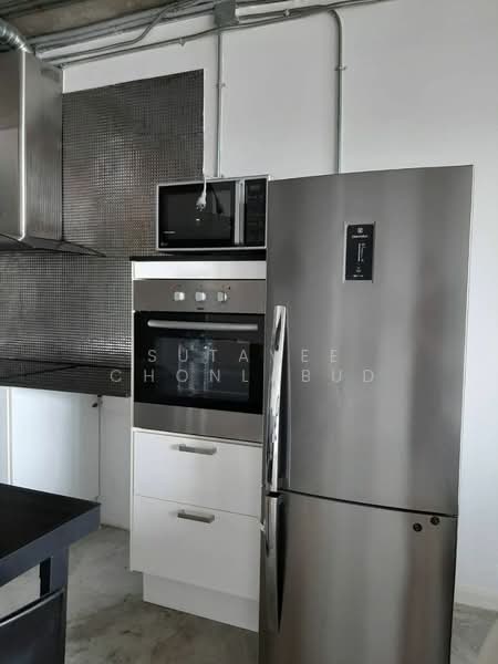 State Tower, Bangkok, 1055 Silom Road, Silom, Bang Rak, Bangkok, 2 Bedrooms, 68 sqm, Condo For Rent, by Sutavee Chonlabud, 500477863 - DDproperty.com