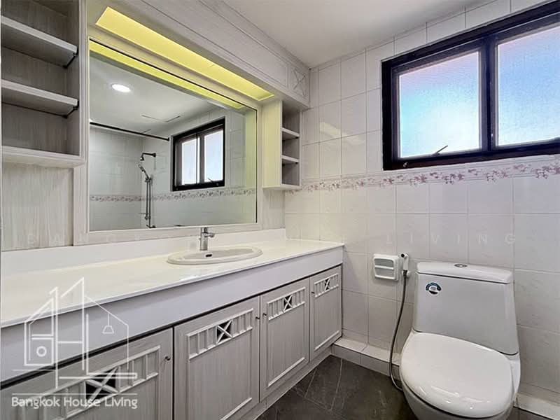 Sethiwan Mansion Sukhumvit 49, Bangkok, Soi Sukhumvit 49, Khlong Tan Nua, Watthana, Bangkok, 3 Bedrooms, 325 sqm, Condo For Rent, by Bangkok House Living, 500477883 - DDproperty.com