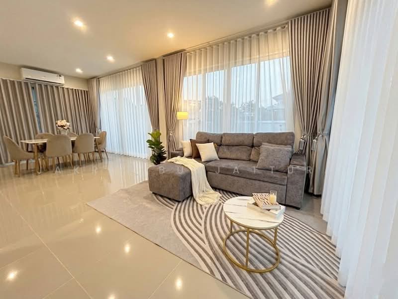 Grandio Petchkasem 81, Bangkok, Machareon Road, Nong Kang Plu, Nong Khaem, Bangkok, 4 Bedrooms, 188 sqm, Single Detached House For Rent, by Jakree Buajatturat, 500477886 - DDproperty.com