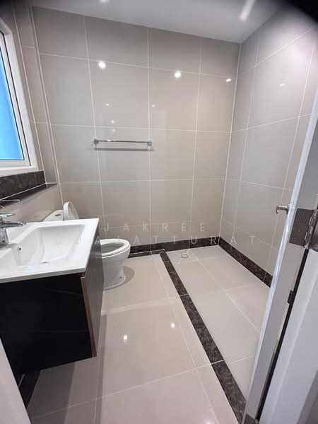 Grandio Petchkasem 81, Bangkok, Machareon Road, Nong Kang Plu, Nong Khaem, Bangkok, 4 Bedrooms, 188 sqm, Single Detached House For Rent, by Jakree Buajatturat, 500477886 - DDproperty.com