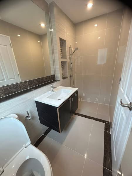 Grandio Petchkasem 81, Bangkok, Machareon Road, Nong Kang Plu, Nong Khaem, Bangkok, 4 Bedrooms, 188 sqm, Single Detached House For Rent, by Jakree Buajatturat, 500477886 - DDproperty.com