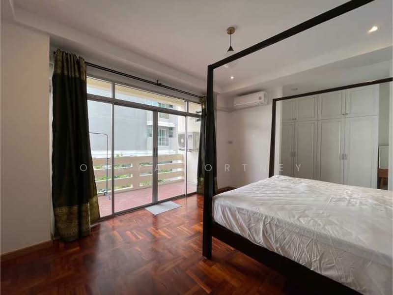 The Heritage Condominium : เดอะ เฮอริเทจ คอนโดมิเนียม, กรุงเทพ, ซอย สุขุมวิท 8, คลองเตย, กรุงเทพ, 150 ตร.ม., คอนโด ให้เช่า, โดย Oraya Fortney, 500477891 - DDproperty.com