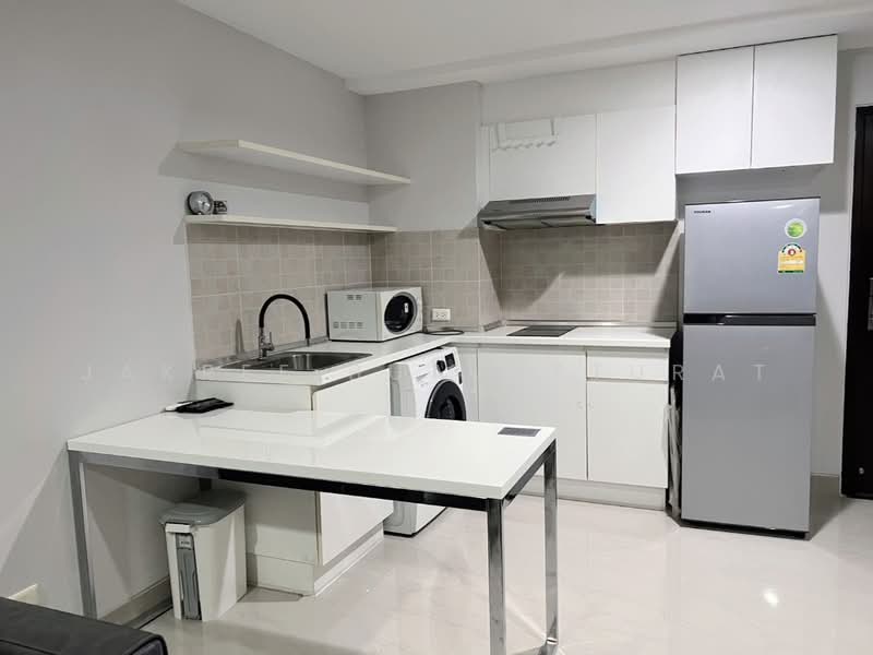 Dcondo Ratchada 19, Bangkok, Soi Ratchadaphisek 19, Din Daeng, Bangkok, 1 Bedroom, 44 sqm, Condo For Sale, by Jakree Buajatturat, 500477910 - DDproperty.com