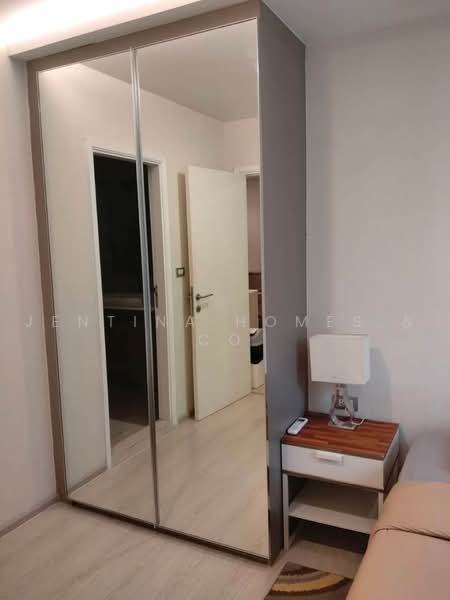 Vtara Sukhumvit 36, Bangkok, 118 Soi Saen Sabai, Phra Kanong, Khlong Toei, Bangkok, 2 Bedrooms, 51 sqm, Condo For Rent, by Jentina Homes & Co, 500477911 - DDproperty.com