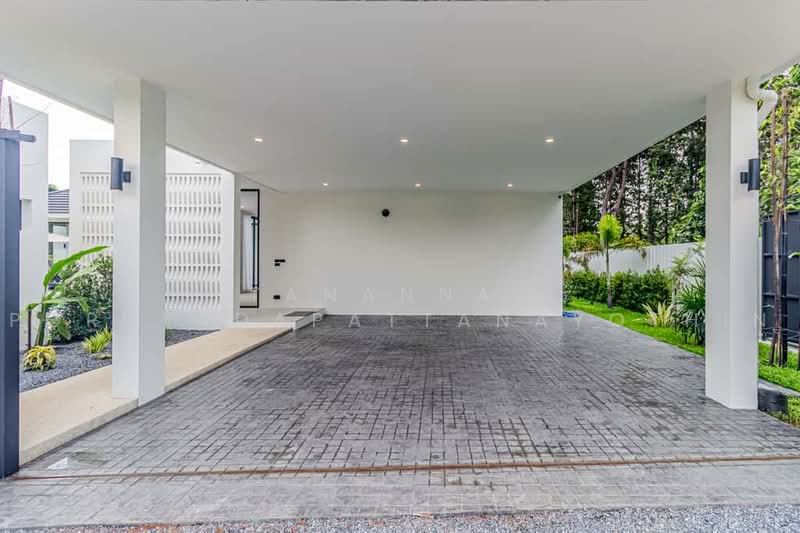 Modern Pool Villa for Sale | 3 Bedrooms | Nam Phrae, Hang Dong, Chiang Mai, Nam Phare, Hang Dong, Chiang Mai, 3 Bedrooms, 300 sqm, Villa For Sale, by Tanannat Porntadapattanayothin, 500477921 - DDproperty.com