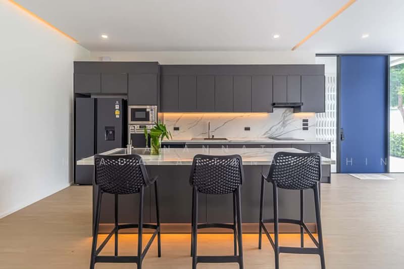 Modern Pool Villa for Sale | 3 Bedrooms | Nam Phrae, Hang Dong, Chiang Mai, Nam Phare, Hang Dong, Chiang Mai, 3 Bedrooms, 300 sqm, Villa For Sale, by Tanannat Porntadapattanayothin, 500477921 - DDproperty.com