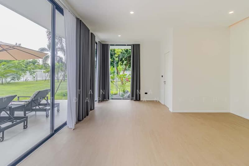 Modern Pool Villa for Sale | 3 Bedrooms | Nam Phrae, Hang Dong, Chiang Mai, Nam Phare, Hang Dong, Chiang Mai, 3 Bedrooms, 300 sqm, Villa For Sale, by Tanannat Porntadapattanayothin, 500477921 - DDproperty.com