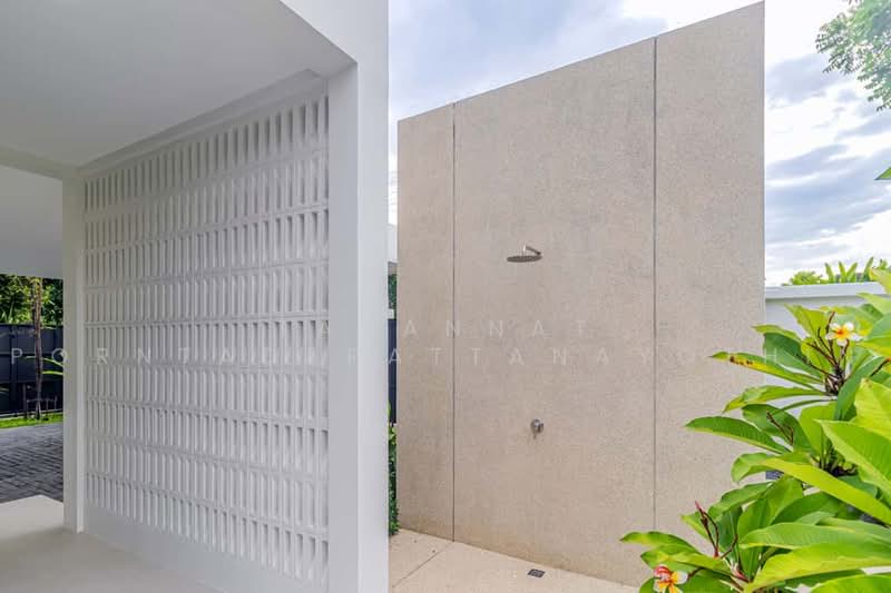 Modern Pool Villa for Sale | 3 Bedrooms | Nam Phrae, Hang Dong, Chiang Mai, Nam Phare, Hang Dong, Chiang Mai, 3 Bedrooms, 300 sqm, Villa For Sale, by Tanannat Porntadapattanayothin, 500477921 - DDproperty.com