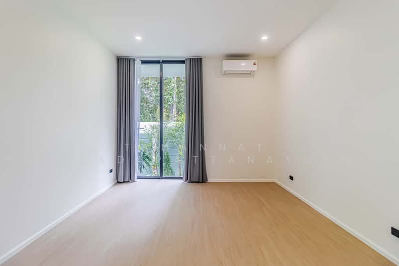 Modern Pool Villa for Sale | 3 Bedrooms | Nam Phrae, Hang Dong, Chiang Mai, Nam Phare, Hang Dong, Chiang Mai, 3 Bedrooms, 300 sqm, Villa For Sale, by Tanannat Porntadapattanayothin, 500477921 - DDproperty.com