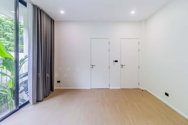 Modern Pool Villa for Sale | 3 Bedrooms | Nam Phrae, Hang Dong, Chiang Mai, Nam Phare, Hang Dong, Chiang Mai, 3 Bedrooms, 300 sqm, Villa For Sale, by Tanannat Porntadapattanayothin, 500477921 - DDproperty.com