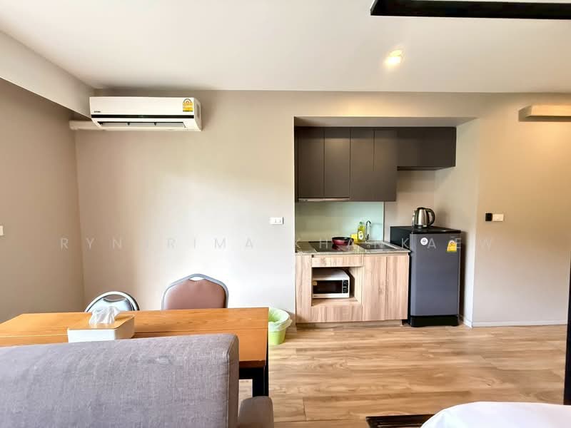 Blossom Condo @ Sathorn-Charoenrat : บลอสซั่ม คอนโด สาทร-เจริญราษฎร์, กรุงเทพ, ถนนเจริญราษฎร์, ทุ่งวัดดอน, สาทร, กรุงเทพ, 30 ตร.ม., คอนโด ขาย, โดย Rynnrima Khankaew, 500477922 - DDproperty.com