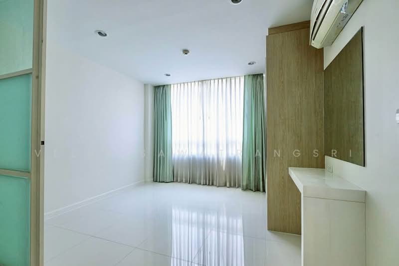Elements Srinakarin, Bangkok, 43-1 Soi Supaphong 3, Intersection 4, Srinakarin Road, Nong Bon, Prawet, Bangkok, 1 Bedroom, 37 sqm, Condo For Sale, by Veera Sawatrangsri, 500477936 - DDproperty.com