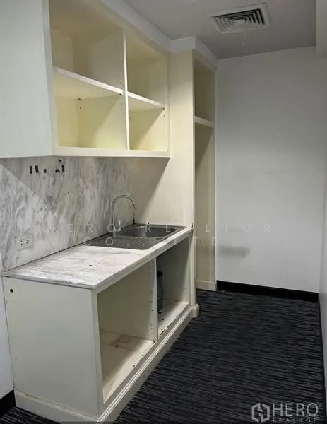 ให้เช่าสำนักงาน 165 ตร.ม. ใกล้ BTS อโศก และ MRT สุขุมวิท กรุงเทพ HRE01218, กรุงเทพ, คลองตัน, คลองเตย, กรุงเทพ, 165 ตร.ม., สำนักงาน ให้เช่า, โดย Hero Realtor Co., Ltd., 500477951 - DDproperty.com