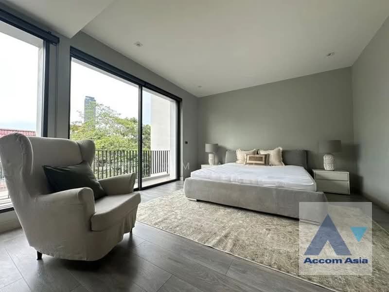 Fully Furnished 3 Bedrooms House for Rent in Sukhumvit, Bangkok near BTS Phrom Phong, Bangkok, Khlong Tan Nua, Watthana, Bangkok, 3 Bedrooms, 350 sqm, Single Detached House For Rent, by Accom Asia, 500477963 - DDproperty.com