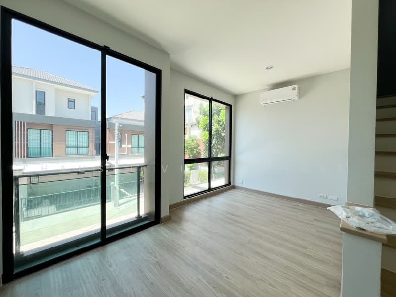 Ninya Kallapaphruek, Bangkok, 87 Kallapaphruek Road, Bang Bon, Bangkok, 4 Bedrooms, 207 sqm, Townhouse For Sale, by Haus Living Estate, 500477967 - DDproperty.com