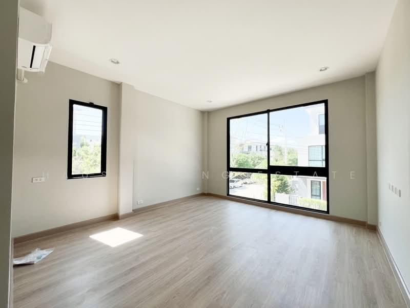 Ninya Kallapaphruek, Bangkok, 87 Kallapaphruek Road, Bang Bon, Bangkok, 4 Bedrooms, 207 sqm, Townhouse For Sale, by Haus Living Estate, 500477967 - DDproperty.com