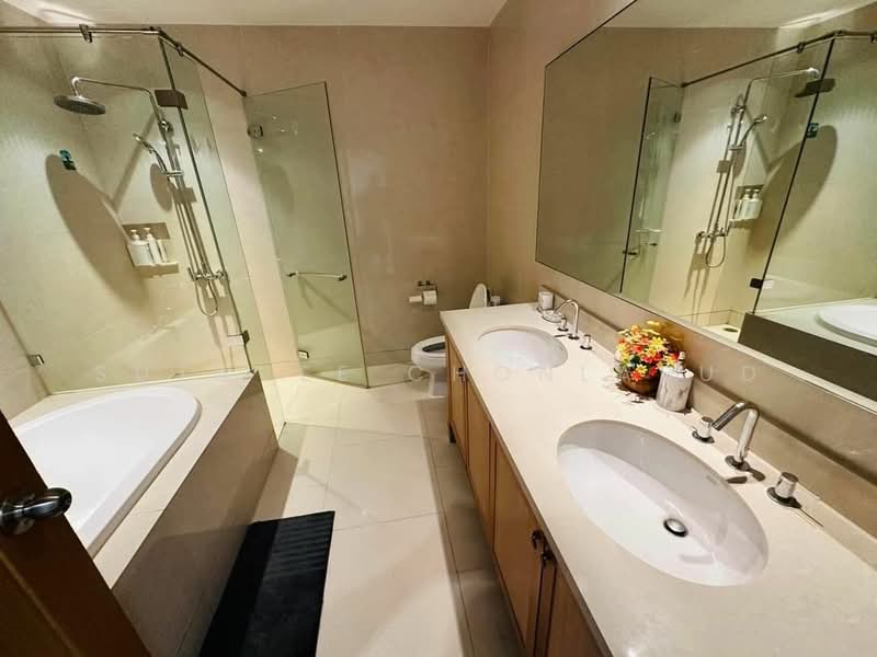 The Emporio Place, Bangkok, 93 Soi Sukhumvit 24, Sukhumvit Road, Khong Tan, Khlong Toei, Bangkok, 1 Bedroom, 83 sqm, Condo For Rent, by Sutavee Chonlabud, 500477976 - DDproperty.com
