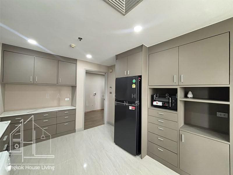 Le Raffine Sukhumvit 24, Bangkok, Soi Sukhumvit 24, Khong Tan, Khlong Toei, Bangkok, 4 Bedrooms, 372 sqm, Condo For Rent, by Bangkok House Living, 500477982 - DDproperty.com