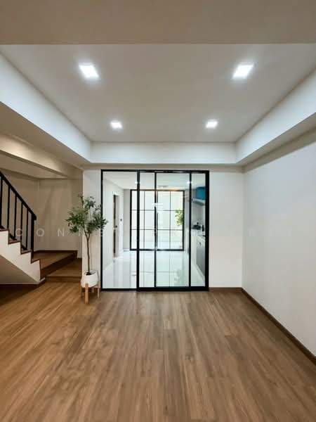 ทาวน์โฮม 2 ชั้น ลาดพร้าว 71 (สังคมสงเคราะห์ 14 ), กรุงเทพ, -, ลาดพร้าว, ลาดพร้าว, กรุงเทพ, 21 ตร.ม., ทาวน์เฮ้าส์ ขาย, โดย Connex Property, 500477989 - DDproperty.com