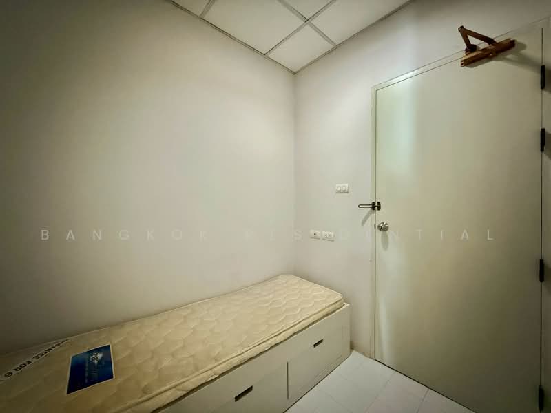UN Residence, Bangkok, Khlong Tan Nua, Watthana, Bangkok, 3 Bedrooms, 190 sqm, Apartment For Rent, by Bangkok Residential, 500477990 - DDproperty.com