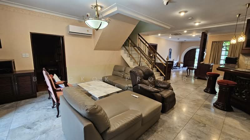 House in Sathorn, Bangkok, Thung Maha Mek, Sathon, Bangkok, 6 Bedrooms, 700 sqm, Single Detached House For Rent, by BANGKOK PROPERTY AGENTS, 500478008 - DDproperty.com