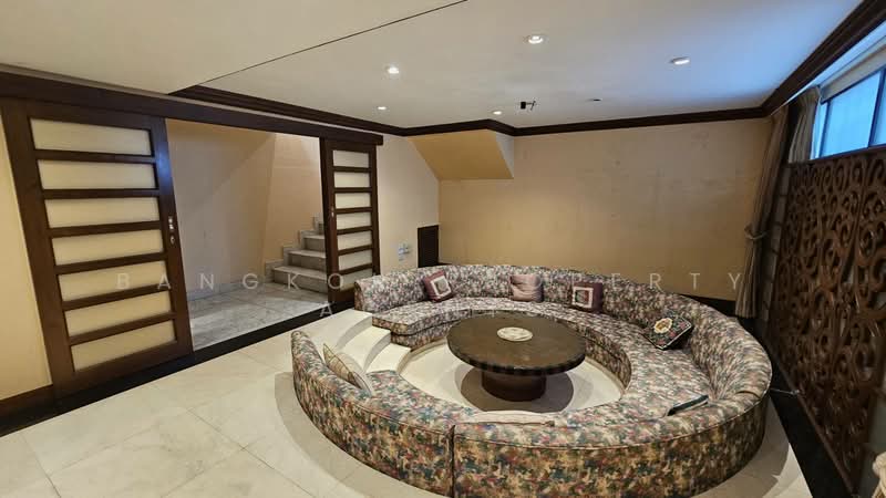 House in Sathorn, Bangkok, Thung Maha Mek, Sathon, Bangkok, 6 Bedrooms, 700 sqm, Single Detached House For Rent, by BANGKOK PROPERTY AGENTS, 500478008 - DDproperty.com