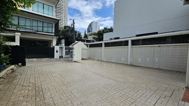 House in Sathorn, Bangkok, Thung Maha Mek, Sathon, Bangkok, 6 Bedrooms, 700 sqm, Single Detached House For Rent, by BANGKOK PROPERTY AGENTS, 500478008 - DDproperty.com
