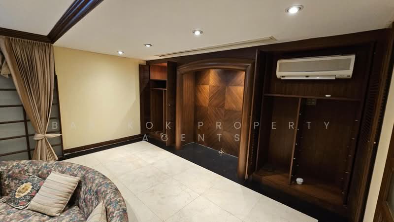 House in Sathorn, Bangkok, Thung Maha Mek, Sathon, Bangkok, 6 Bedrooms, 700 sqm, Single Detached House For Rent, by BANGKOK PROPERTY AGENTS, 500478008 - DDproperty.com