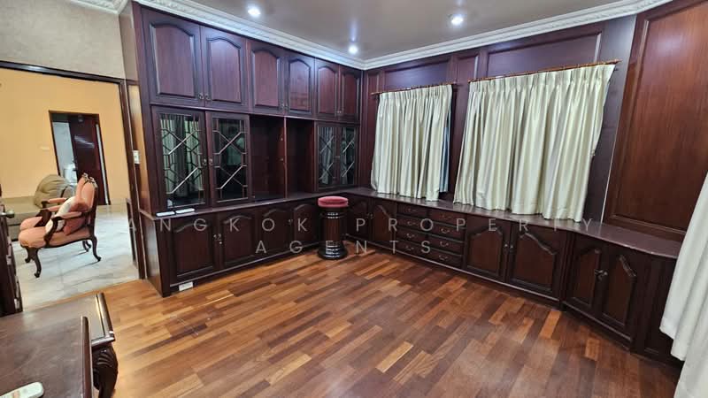 House in Sathorn, Bangkok, Thung Maha Mek, Sathon, Bangkok, 6 Bedrooms, 700 sqm, Single Detached House For Rent, by BANGKOK PROPERTY AGENTS, 500478008 - DDproperty.com
