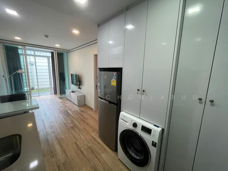 Maestro 01 Sathorn-Yenakat : มาเอสโตร 01 สาทร-เย็นอากาศ, กรุงเทพ, 14 ถนนเย็นอากาศ, ทุ่งมหาเมฆ, สาทร, กรุงเทพ, 35 ตร.ม., คอนโด ให้เช่า, โดย Sutavee Chonlabud, 500478017 - DDproperty.com