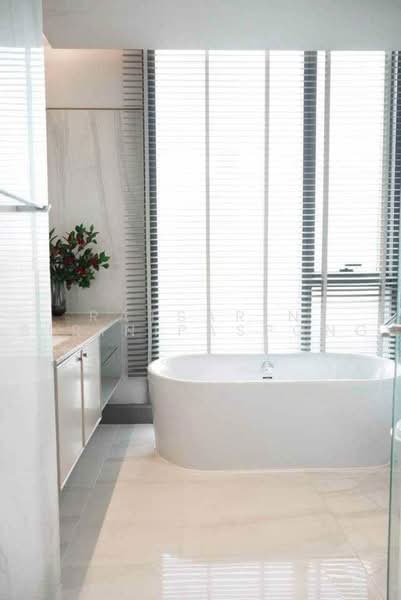 Kraam Sukhumvit 26, Bangkok, 55 Soi Sukhumvit 26 Sukhumvit Road, Khong Tan, Khlong Toei, Bangkok, 2 Bedrooms, 110 sqm, Condo For Rent, by Ratsarin Sirinipaspong, 500478040 - DDproperty.com