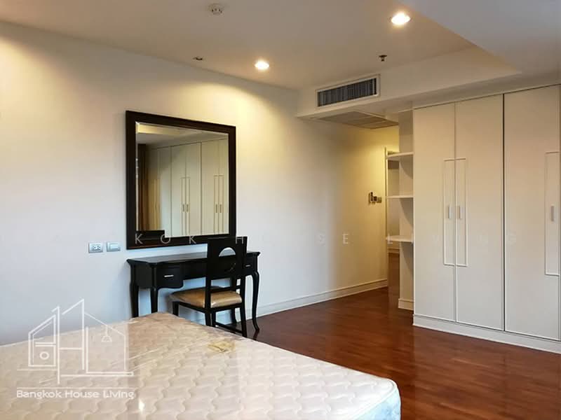 Shanti Sadan, Bangkok, 28 Sukhumvit 59, Khlong Tan Nua, Watthana, Bangkok, 2 Bedrooms, 190 sqm, Condo For Rent, by Bangkok House Living, 500478041 - DDproperty.com