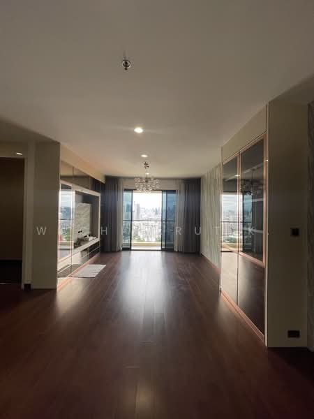The Crest Phahonyothin 11, Bangkok, Soi Phaholyothin 11 Phaholyothin Road, Samsen Nai, Phaya Thai, Bangkok, 3 Bedrooms, 109 sqm, Condo For Sale, by Wachirarut K., 500478057 - DDproperty.com
