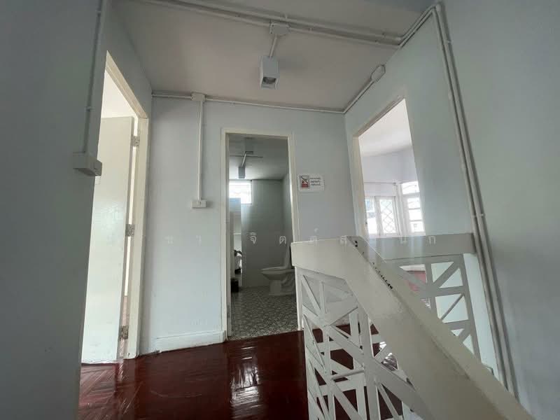 Semi-Detached house for commercial use in Soi Thonglor 3STO about 350-400 sqm, 4 rooms, Bangkok, สุขุมวิท 55, Khlong Tan Nua, Watthana, Bangkok, 4 Bedrooms, 350 sqm, Semi-Detached House (Twin House) For Rent, by ปรีชา จิตต์สมนึก, 500478072 - DDproperty.com