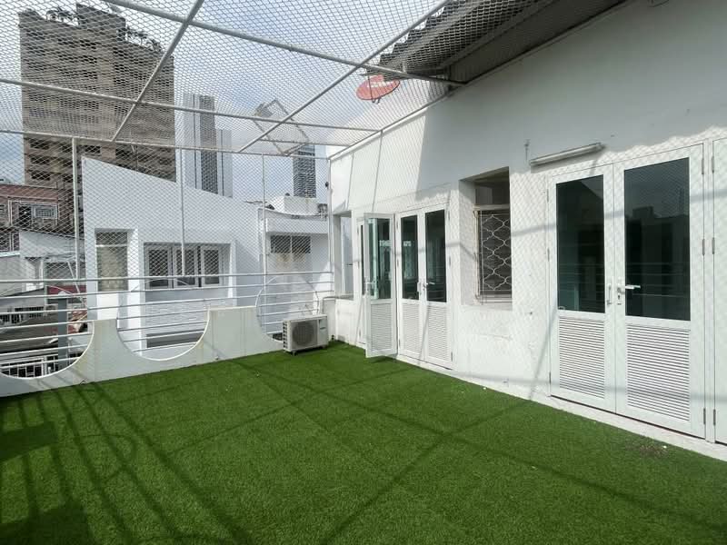 Semi-Detached house for commercial use in Soi Thonglor 3STO about 350-400 sqm, 4 rooms, Bangkok, สุขุมวิท 55, Khlong Tan Nua, Watthana, Bangkok, 4 Bedrooms, 350 sqm, Semi-Detached House (Twin House) For Rent, by ปรีชา จิตต์สมนึก, 500478072 - DDproperty.com