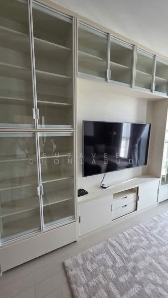 Noble Ploenchit, Bangkok, 1035 Ploenchit Road, Lumphini, Pathum Wan, Bangkok, 2 Bedrooms, 82 sqm, Condo For Rent, by Sutavee Chonlabud, 500478083 - DDproperty.com