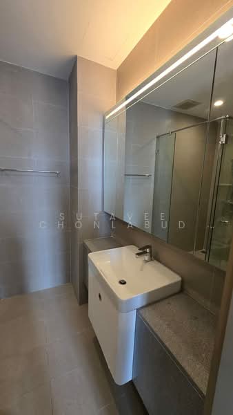 Noble Ploenchit, Bangkok, 1035 Ploenchit Road, Lumphini, Pathum Wan, Bangkok, 2 Bedrooms, 82 sqm, Condo For Rent, by Sutavee Chonlabud, 500478083 - DDproperty.com