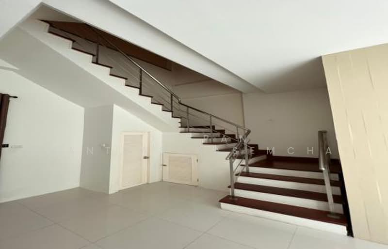 4-BR Townhouse, Bangkok, Nong Bon, Prawet, Bangkok, 4 Bedrooms, 180 sqm, Townhouse For Rent, by Pornpan Chantharakasemchai, 500478087 - DDproperty.com