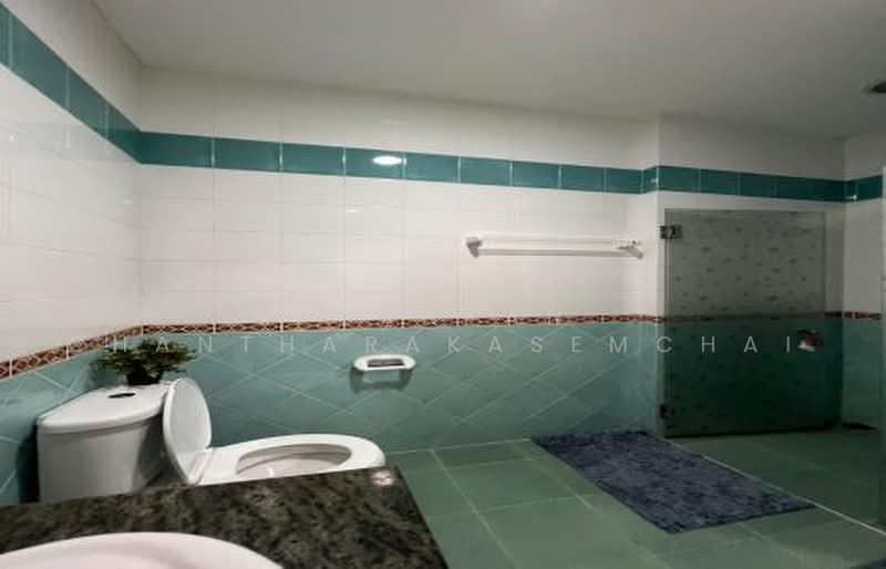 4-BR Townhouse, Bangkok, Nong Bon, Prawet, Bangkok, 4 Bedrooms, 180 sqm, Townhouse For Rent, by Pornpan Chantharakasemchai, 500478087 - DDproperty.com
