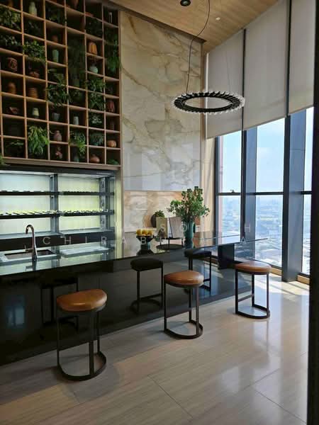 Oka Haus Sukhumvit 36, Bangkok, 3399 Rama 4 Road, Khong Tan, Khlong Toei, Bangkok, 2 Bedrooms, 50 sqm, Condo For Sale, by Khemasooch Chiraburanan, 500478110 - DDproperty.com
