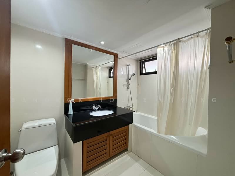 Centre Point Residence Phromphong, Bangkok, Soi Sukhumvit 39, Khlong Tan Nua, Watthana, Bangkok, 4 Bedrooms, 325 sqm, Condo For Rent, by Bangkok House Living, 500478128 - DDproperty.com