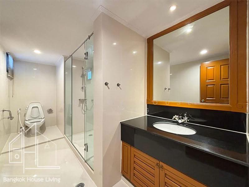 Centre Point Residence Phromphong : เซ็นเตอร์พ้อยท์ เรสซิเด้นซ์ พร้อมพงษ์, กรุงเทพ, ซ.สุขุมวิท39, คลองตันเหนือ, วัฒนา, กรุงเทพ, 325 ตร.ม., คอนโด ให้เช่า, โดย Bangkok House Living, 500478128 - DDproperty.com