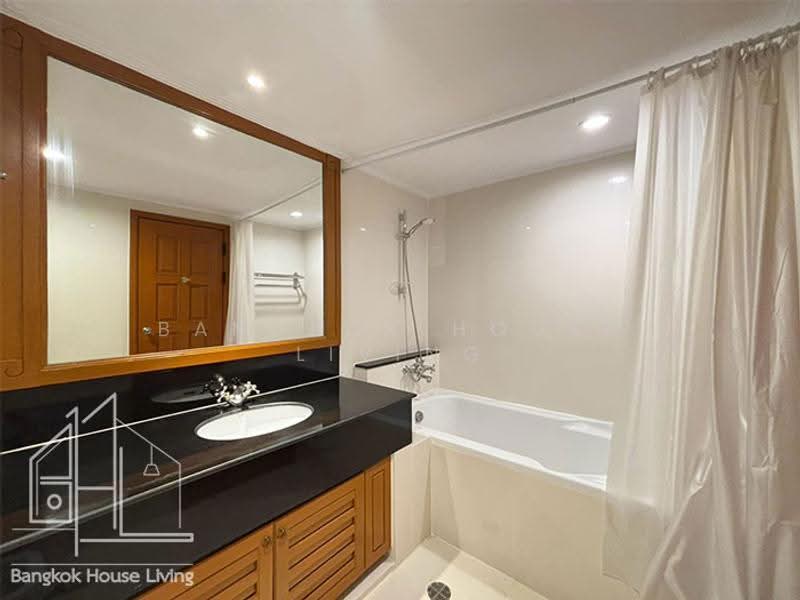 Centre Point Residence Phromphong : เซ็นเตอร์พ้อยท์ เรสซิเด้นซ์ พร้อมพงษ์, กรุงเทพ, ซ.สุขุมวิท39, คลองตันเหนือ, วัฒนา, กรุงเทพ, 325 ตร.ม., คอนโด ให้เช่า, โดย Bangkok House Living, 500478128 - DDproperty.com