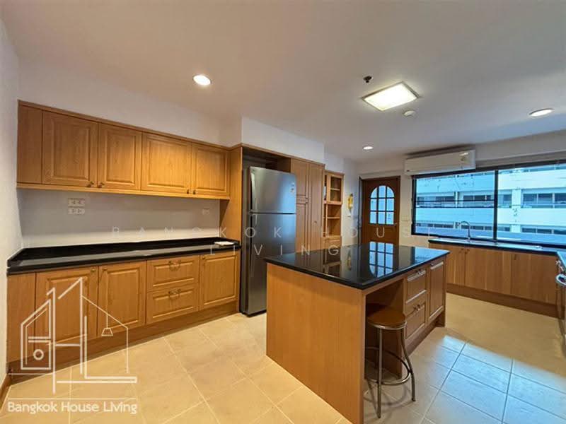 Centre Point Residence Phromphong : เซ็นเตอร์พ้อยท์ เรสซิเด้นซ์ พร้อมพงษ์, กรุงเทพ, ซ.สุขุมวิท39, คลองตันเหนือ, วัฒนา, กรุงเทพ, 325 ตร.ม., คอนโด ให้เช่า, โดย Bangkok House Living, 500478128 - DDproperty.com
