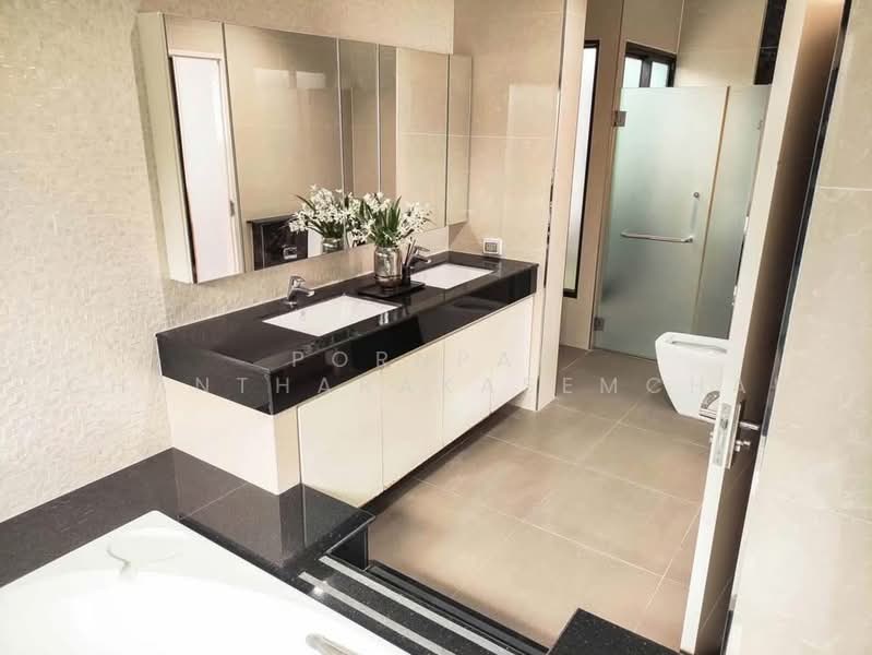 Perfect Masterpiece Sukhumvit 77, Samut Prakan, Soi Mu Ban Perfect Place Sukhumvit 77, Rachathewa, Bang Plee, Samut Prakan, 5 Bedrooms, 585 sqm, Single Detached House For Sale, by Pornpan Chantharakasemchai, 500478137 - DDproperty.com