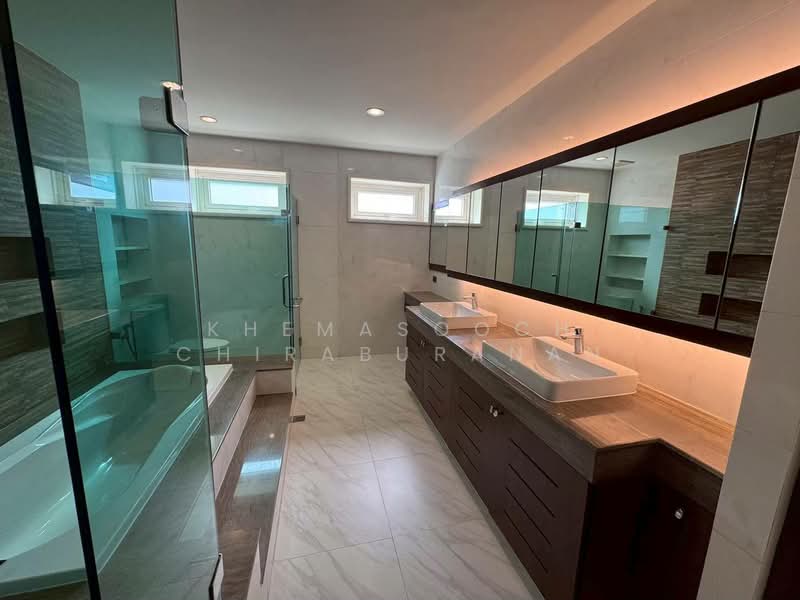 Panya Pattanakarn Village, Bangkok, Soi Phatthanakarn 30, Suan Luang, Bangkok, 5 Bedrooms, 600 sqm, Single Detached House For Sale, by Khemasooch Chiraburanan, 500478142 - DDproperty.com