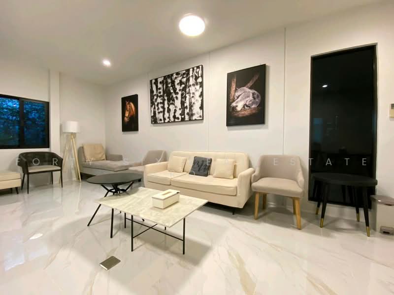 The City Pattanakarn, Bangkok, On Nut Road, Prawet, Bangkok, 8 Bedrooms, 400 sqm, Single Detached House For Rent, by Forty-Six Real Estate Group, 500478160 - DDproperty.com