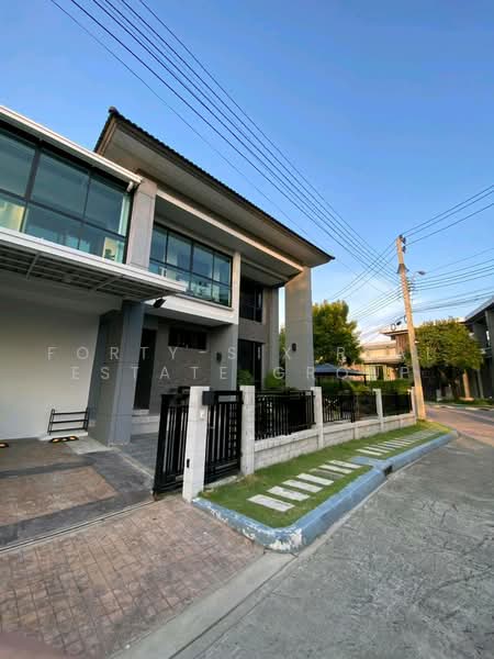 The City Pattanakarn, Bangkok, On Nut Road, Prawet, Bangkok, 8 Bedrooms, 400 sqm, Single Detached House For Rent, by Forty-Six Real Estate Group, 500478160 - DDproperty.com