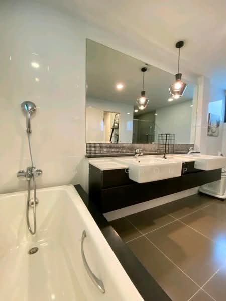 The City Pattanakarn, Bangkok, On Nut Road, Prawet, Bangkok, 8 Bedrooms, 400 sqm, Single Detached House For Rent, by Forty-Six Real Estate Group, 500478160 - DDproperty.com