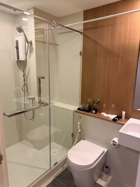 Blossom Condo @ Sathorn-Charoenrat, Bangkok, Charoen Rat Road, Thung Wat Don, Sathon, Bangkok, 2 Bedrooms, 63 sqm, Condo For Rent, by Natnicha Kwancharoen, 500478181 - DDproperty.com